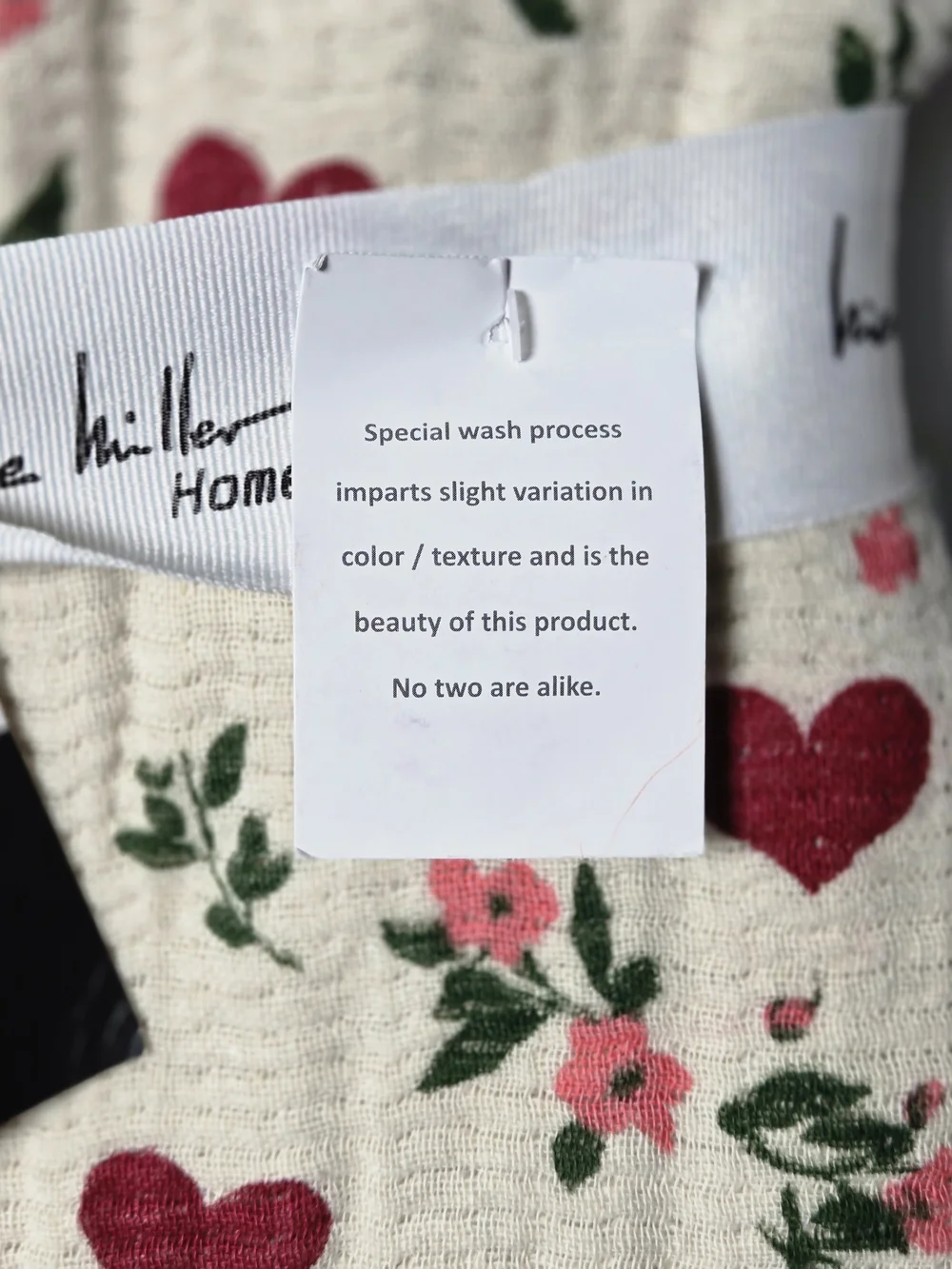 Nicole Miller Floral Heart Cotton Throw in Cream, Pink, Red